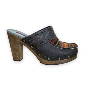 Y2K Hotkiss Platform Mule Clogs